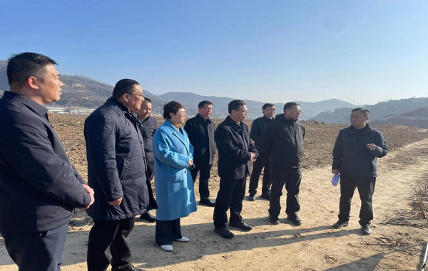 <b>延安市政协党组书记、主席杨光远在宝塔区开展调研</b>