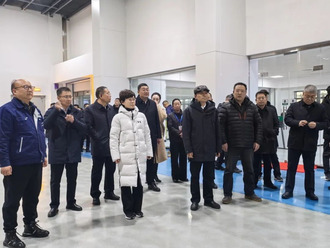<b>延安市人大常委会组织省市人大代表联合视察全市经济社会发展情况</b>