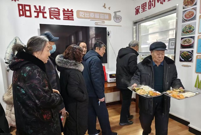 <b>一顿“热乎饭”吃出幸福味！榆林市府谷县多措并举办好“社区食堂”  </b>