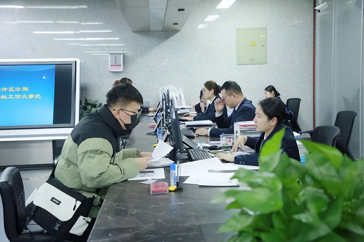 <b>微改造 精提升——西安经开区政务服务场景持续“上新”</b>