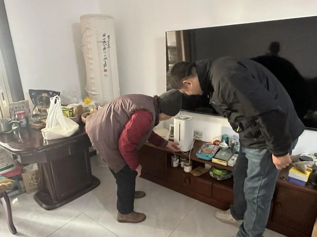 <b>西安市莲湖区：用爱填补“空巢”</b>
