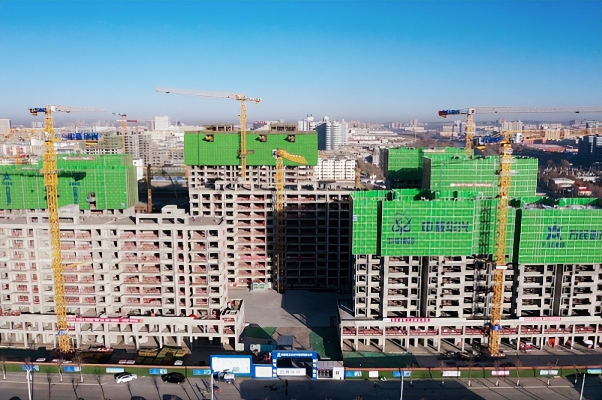 <b>以“核”级品质铸就民用精品！中核华兴承建的万民·新天地小区项目再次获</b>