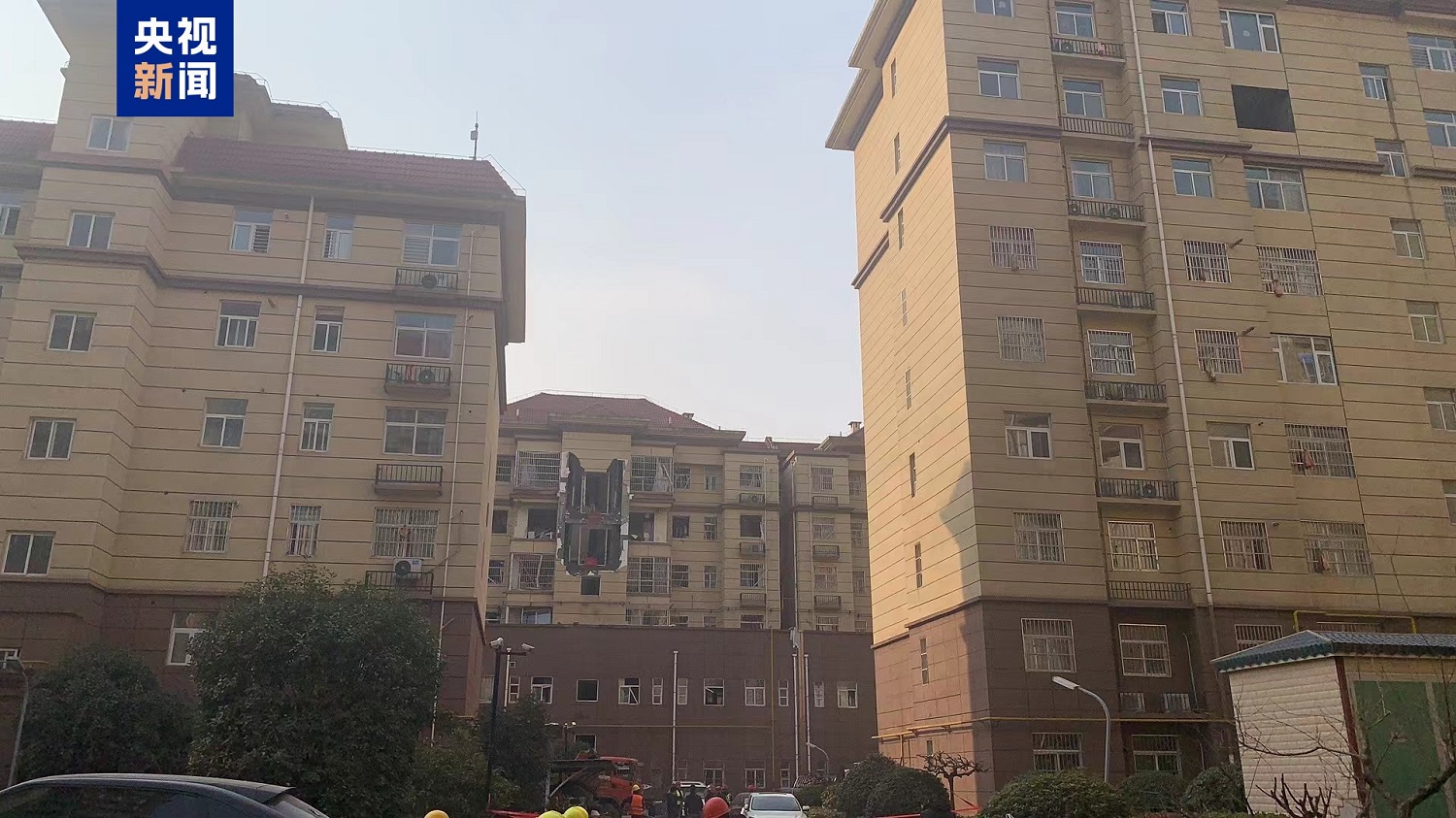 <b>陕西宝鸡市眉县一居民住户疑似发生燃气闪爆 造成3人轻伤</b>
