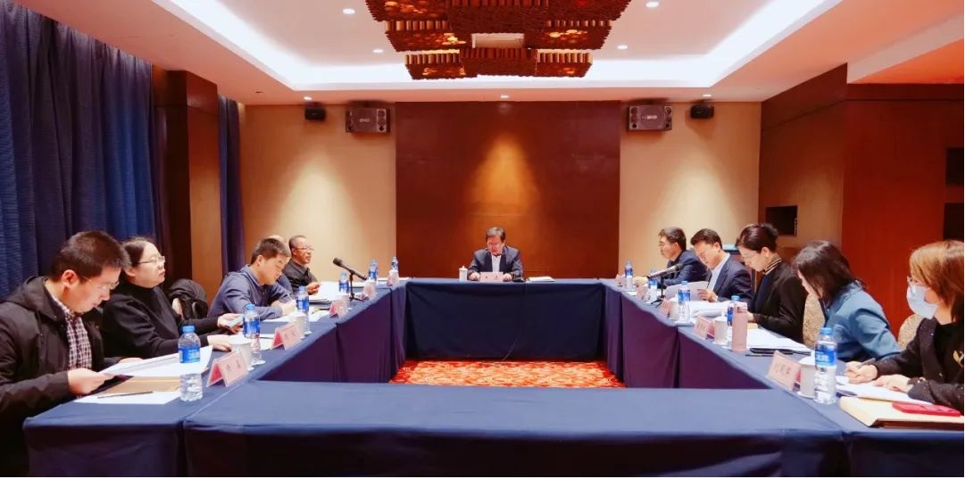 <b>民革西安市委会召开2024年度领导班子民主生活会</b>