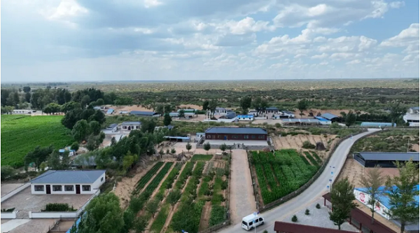 <b>榆林市榆阳区：用地审批新模式 绘就伙场庭院好“丰”景  </b>