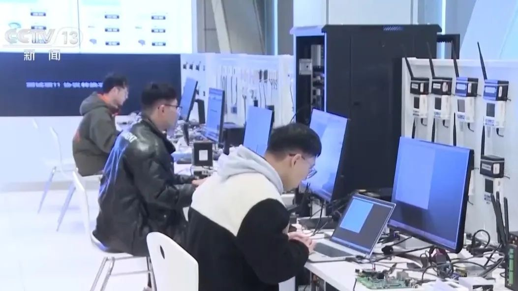<b>今年春季学期起，国家奖助学金提标扩面！</b>