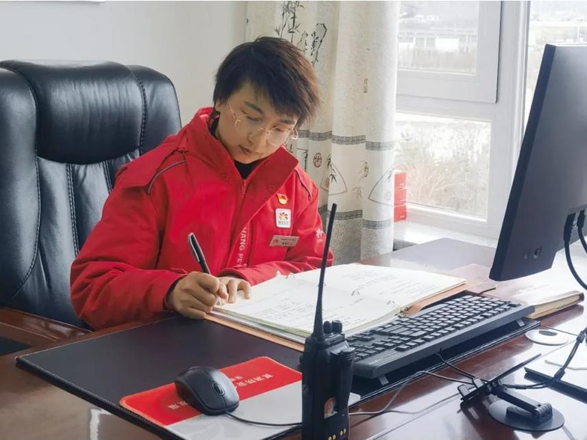 <b>袁延红：她的春天盛开在输油管线上</b>