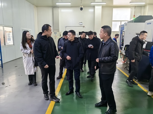 <b>西交大、陕师大走进宝鸡市渭滨区工业企业开展调研活动</b>