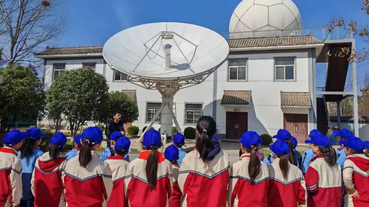 <b>西安市灞桥区东李小学气象日科普行：点亮科学梦想 筑牢防灾减灾意识</b>