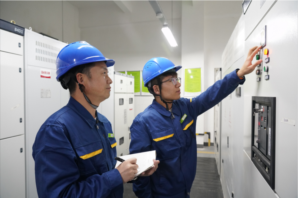 <b>九年蝉联！经发物业位列西安市物业信用信息排行榜首位</b>
