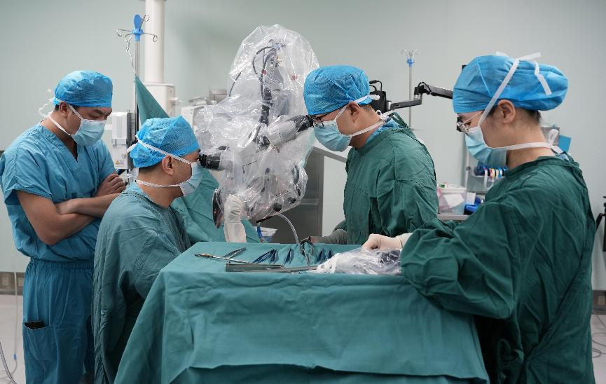 <b>咸阳市首例颈深淋巴静脉吻合术在陕中二附院完成</b>