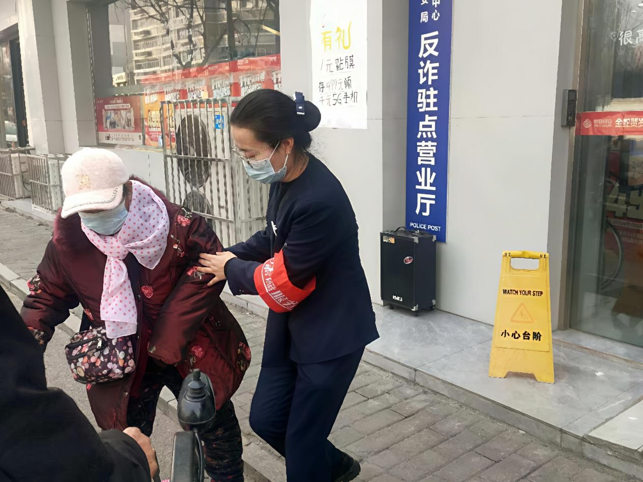 <b>陕西移动西安分公司：春日好乘风 服务传万家</b>