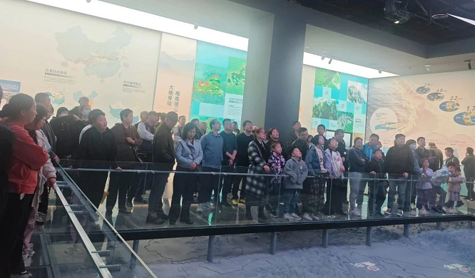 <b>文创破万彰显文化新活力！清明假期1.3万游客打卡秦岭博物馆  </b>