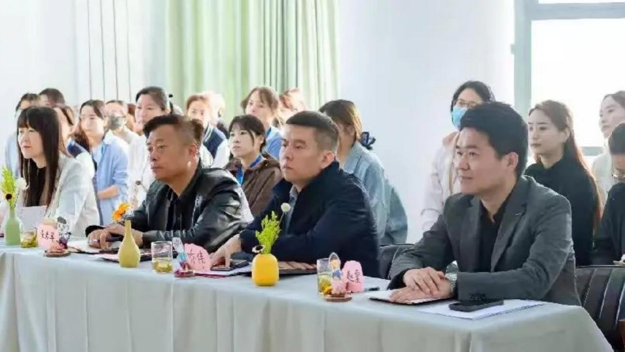 <b>西安市灞桥区席王街道：共读共研 筑梦幼教新征程</b>