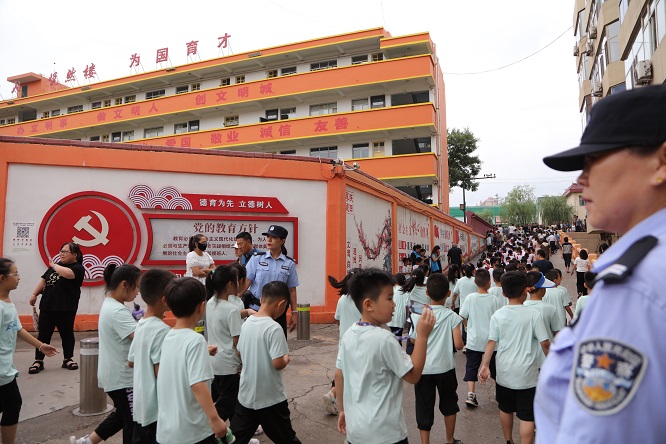 <b>着力深耕善治 擦亮平安底色！榆林市府谷县连续四年被命名为“平安县”</b>