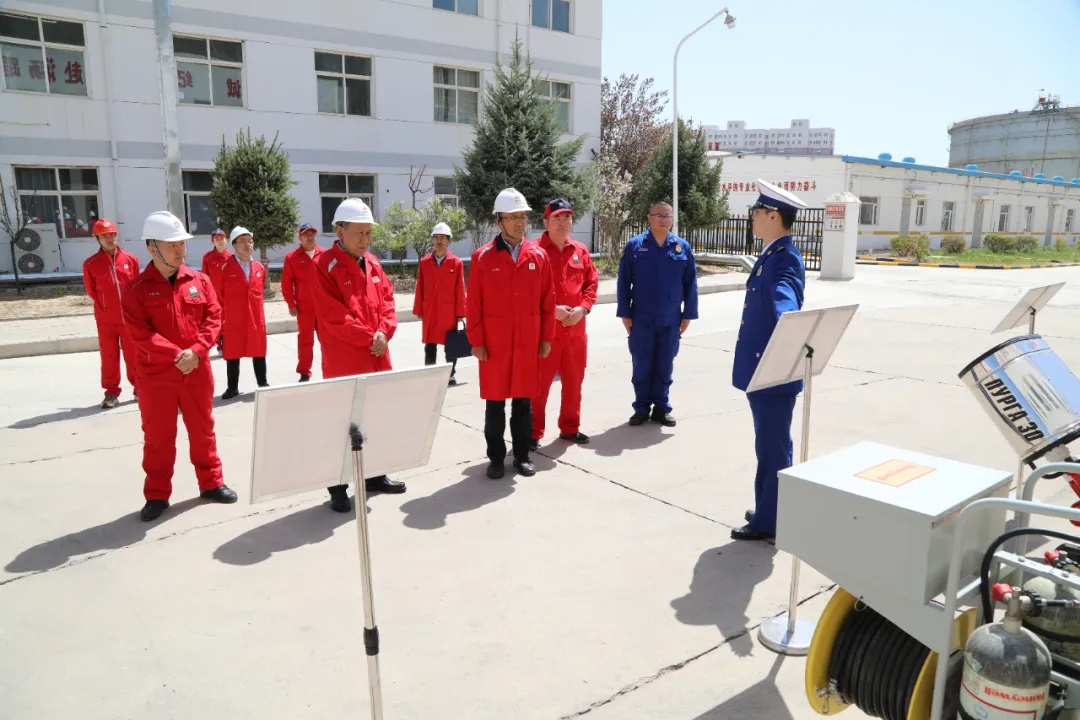 <b>延长石油集团公司副总经理陈杭一行赴第四分公司开展调研</b>