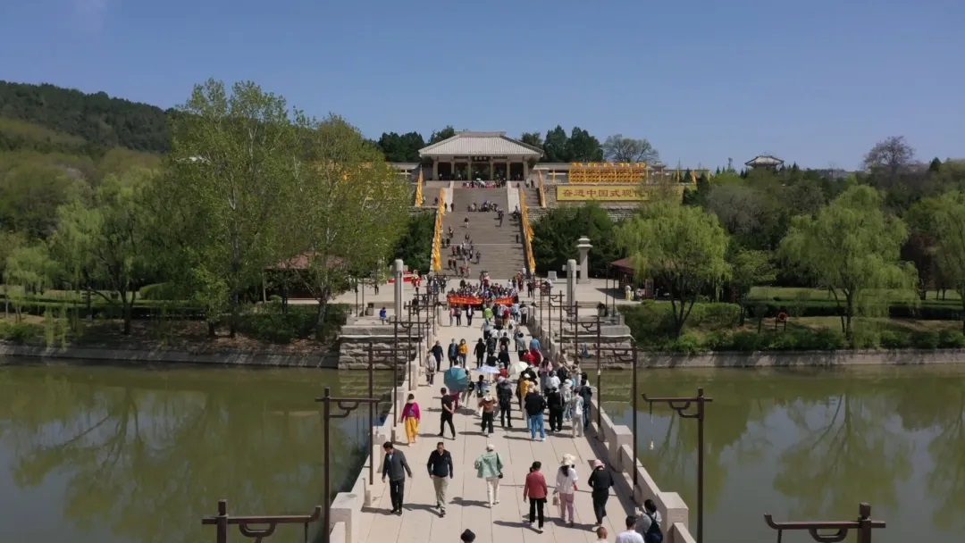 <b>寻根祭祖打卡地！黄帝陵文化传承之旅受热捧</b>
