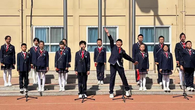 <b>灞桥区东城六小创新劳动教育形式 曲艺思政课让劳动精神“声”入人心</b>