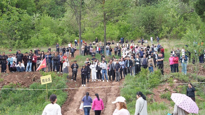 <b>2025音乐小镇首届越野嘉年华活动在洛南举行  </b>