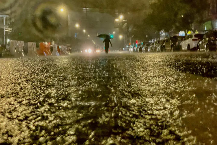<b>河北迎大规模降雨过程，承德双桥狮子沟站达到大暴雨量级</b>