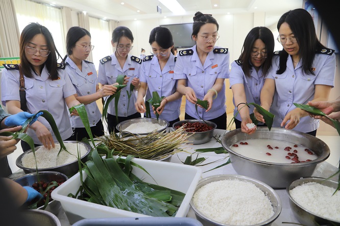 <b>国家税务总局靖边县税务局组织开展端午节系列主题活动</b>