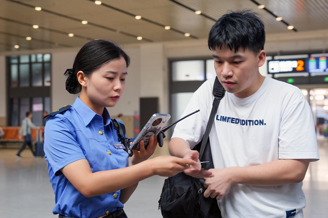 <b>2025年端午假期 汉中车务段预计发送旅客23.3万人次  </b>