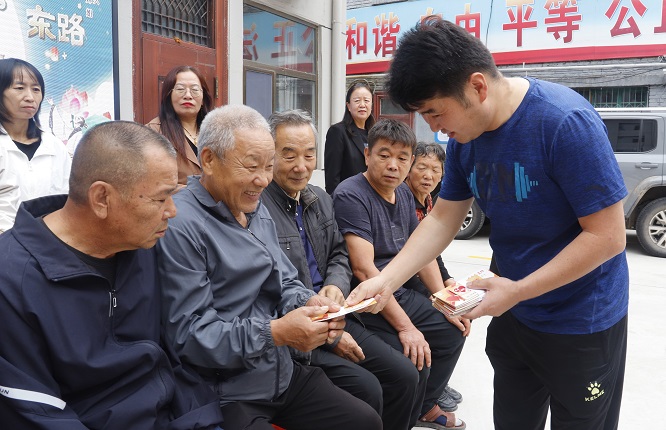 <b>榆林市府谷县：“微实事”托起“大民生”  </b>