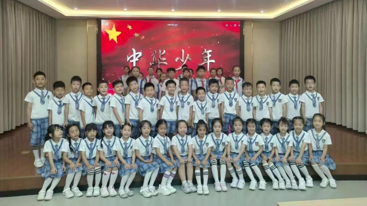 “小学，你好！”萌娃探校走进灞桥区席王中心小学