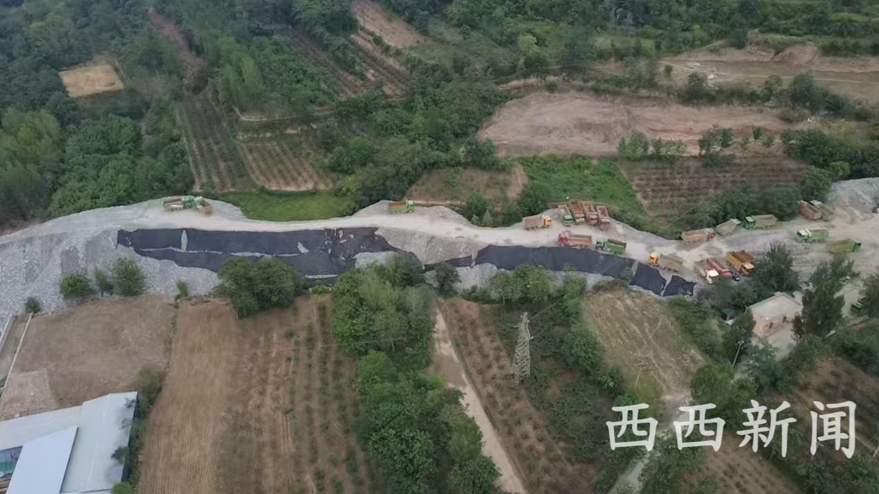 废石废渣侵占乡村土地，河南灵宝矿山治理被质疑