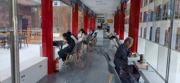 宝鸡市渭滨区：城市书房 家门口的阅读新体验