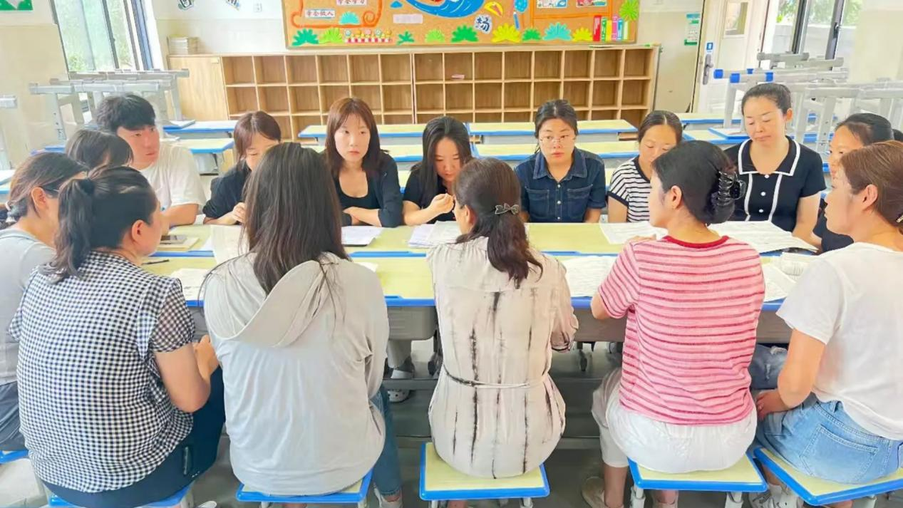灞桥区席王中心小学召开