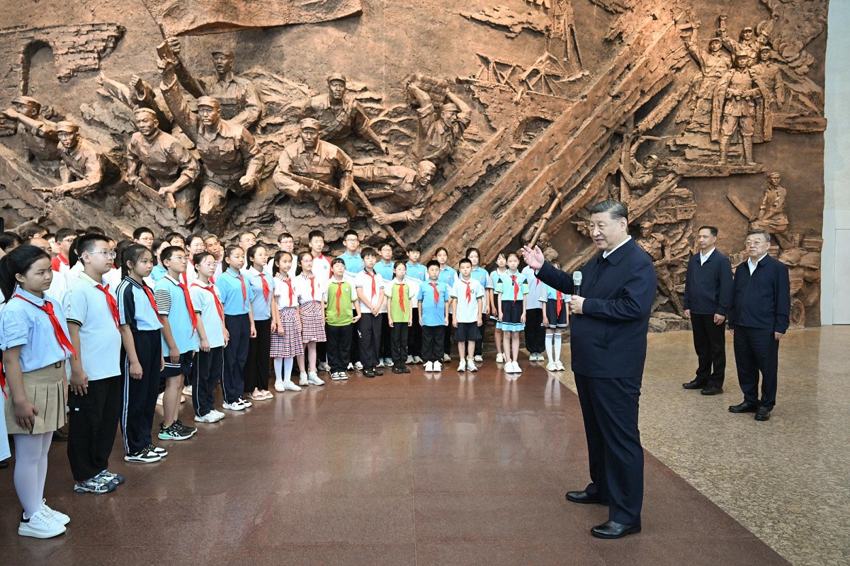 <b>一见·三对关键词，读懂历史坐标前的凝望</b>