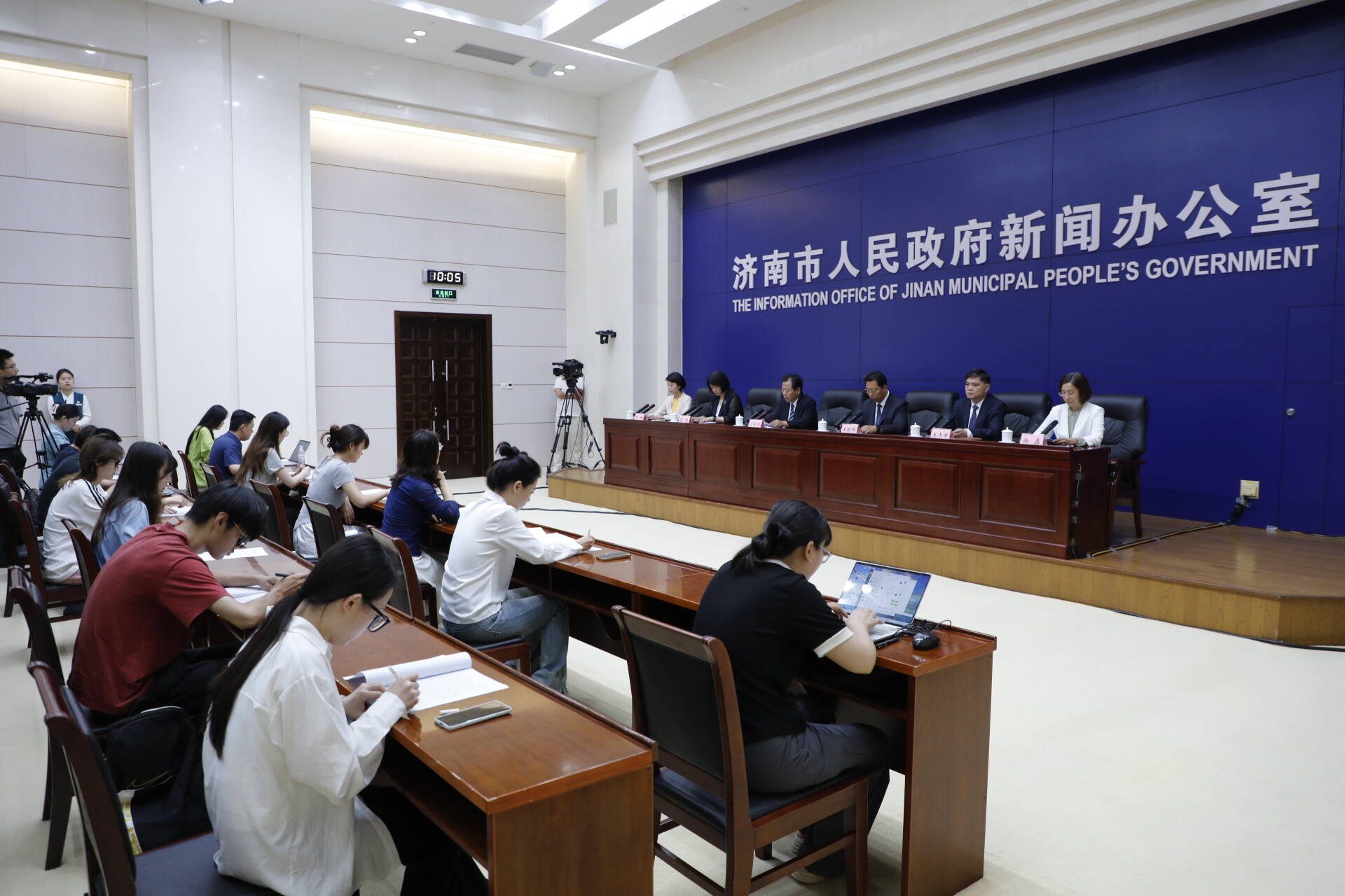 <b>聚焦妇女就业！山东省济南市妇联推出26项专属服务</b>