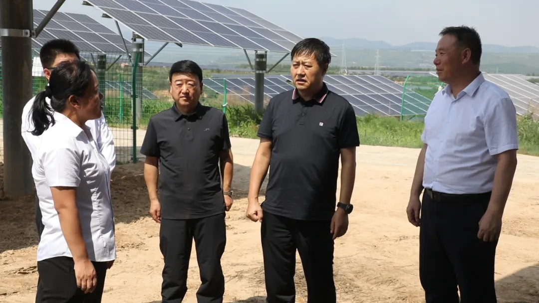 <b>延安市黄龙县委书记张晶调研界头庙镇乡村建设、产业发展等工作</b>