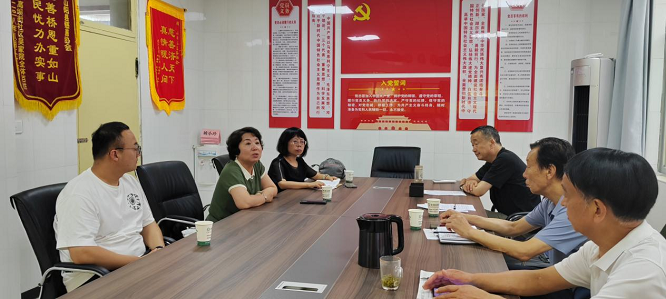 <b>省慈善协会在商洛调研“爱为宝”项目实施工作  </b>