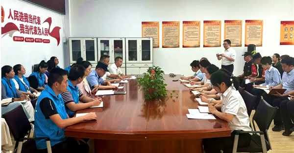 <b>西安经开区：警社联动筑防线 反诈宣传护民安</b>