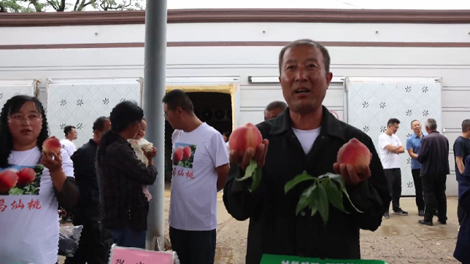 <b>榆林市靖边县委宣传部全媒体矩阵爱心助农活动走进青阳岔</b>