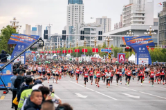 <b>山西太原马拉松圆满举行，参与人次超4万</b>