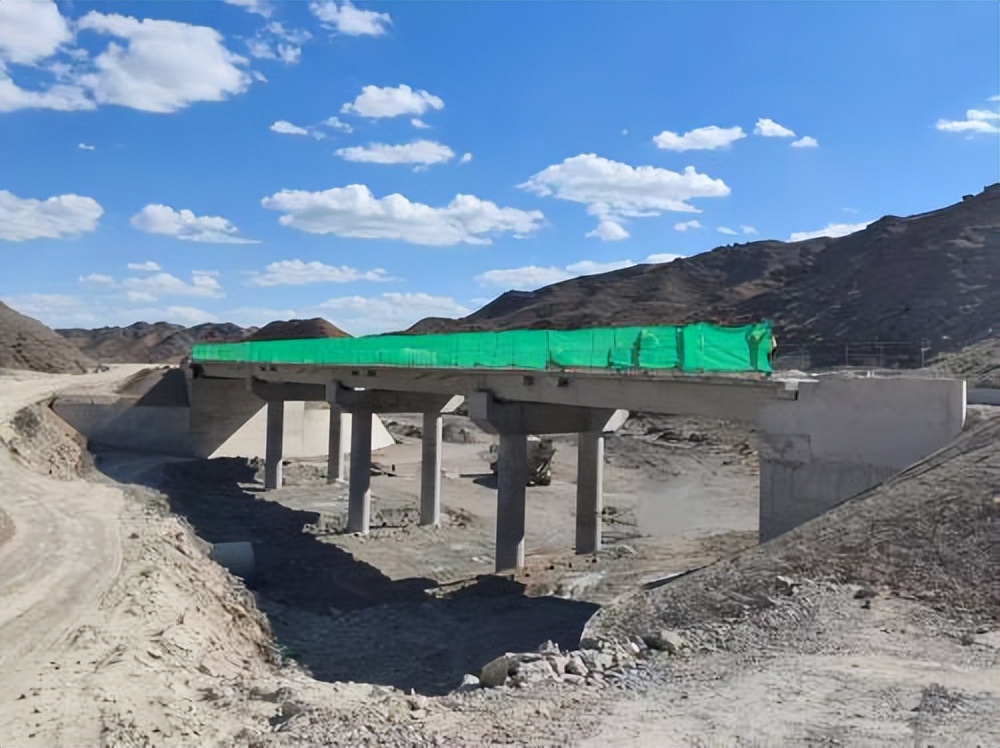 <b>按下“加速键”，大长沟2标项目再迎新节点</b>