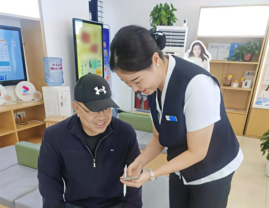 <b>陕西移动西安分公司：信号满格映明月，服务在线暖古城</b>