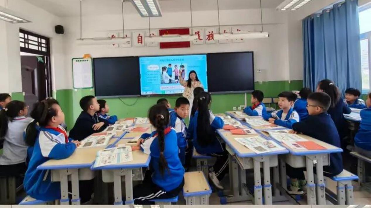 <b>科学课堂“活”起来：灞桥区官厅小学创新课堂点燃学生探索热情</b>