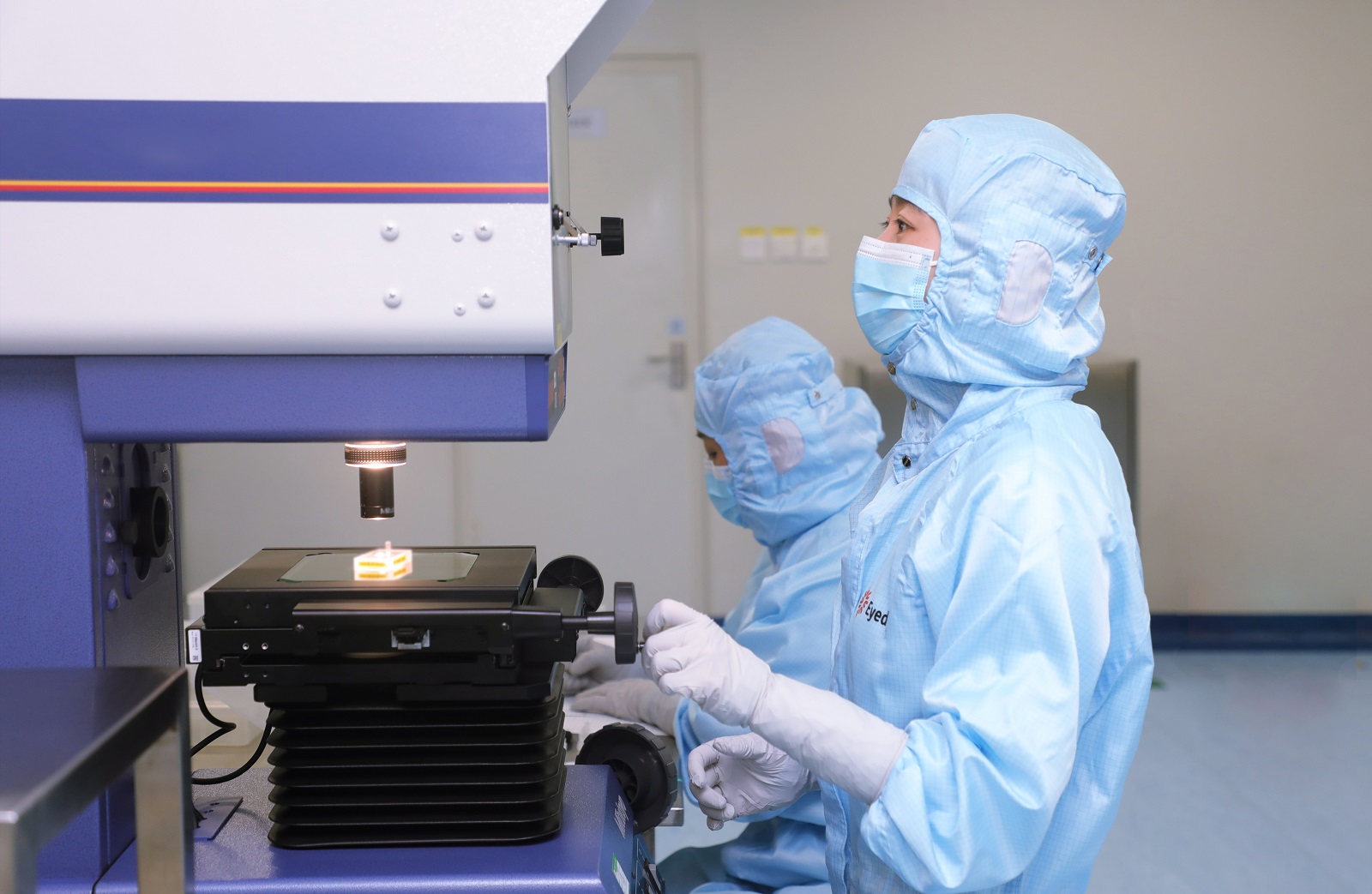 <b>全球领先交联聚异丁烯人工晶状体获批上市</b>