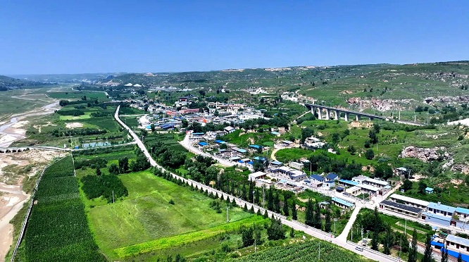 <b>“院”景这边独好！榆林市府谷县哈镇：“庭院经济”提升乡村“颜”“值</b>