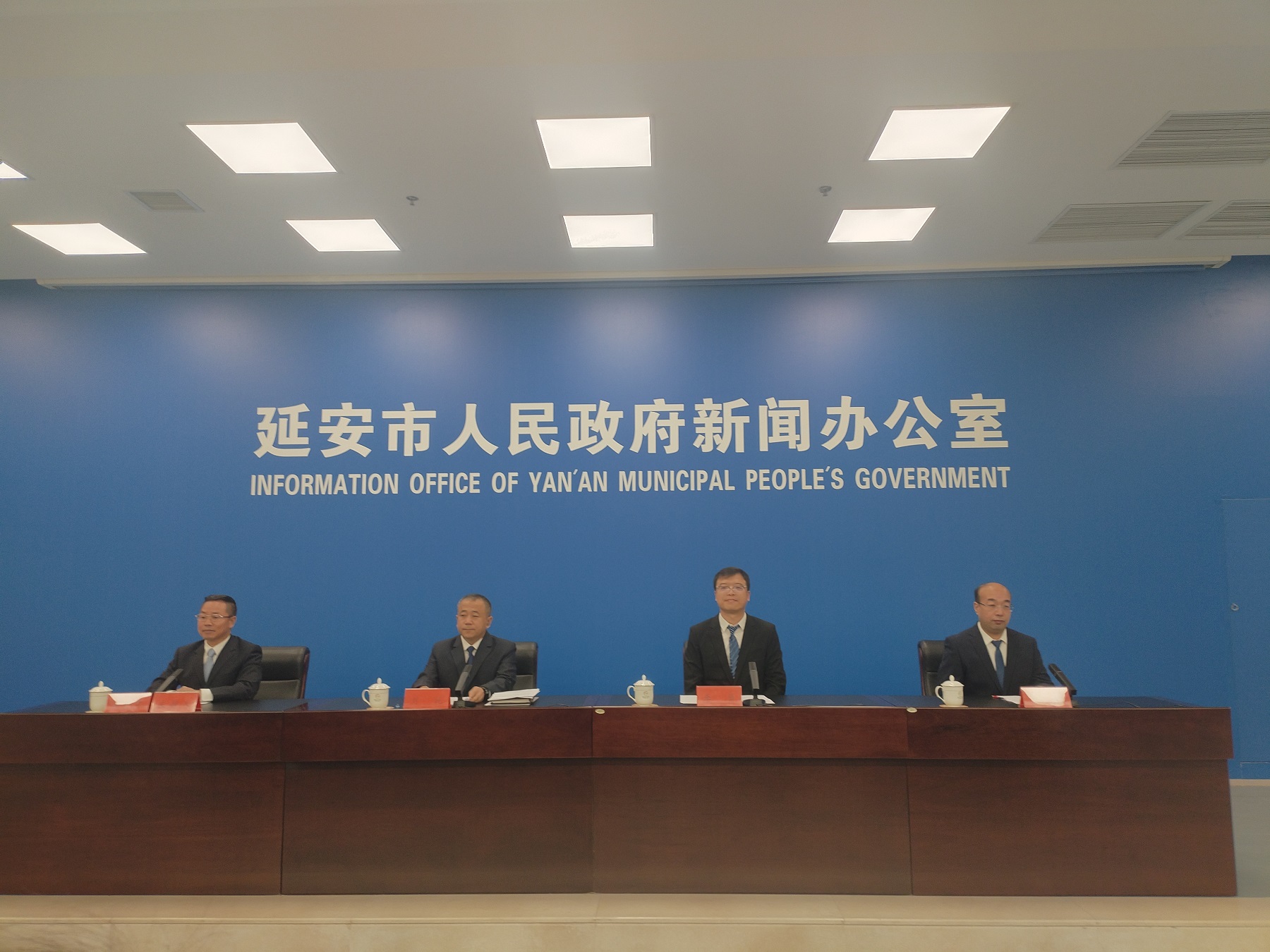 <b>延安市延川县：硬仗硬打 奋勇攻坚求突破实干担当 凝心聚力促发展</b>