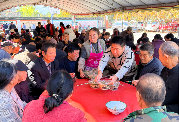 <b>宝鸡市太白县:九九重阳敬老情 文明实践暖人心</b>