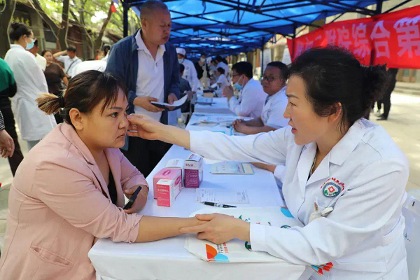 <b>2025年“百市千县”中医药文化惠民活动暨咸阳市2025年膏方养生惠民活动</b>