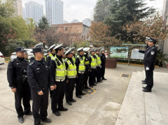 <b>西安交管灞桥大队开展两三轮违法专项整治行动</b>