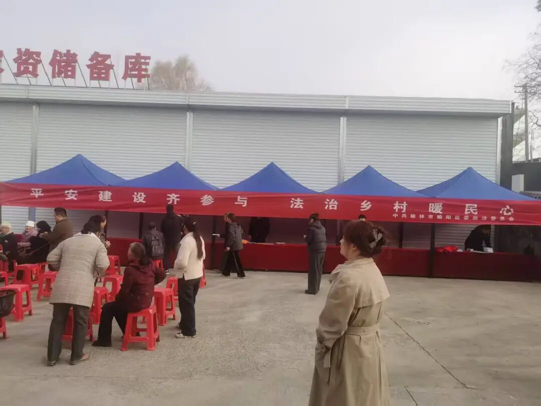 冬日集市暖意浓 “法治赶集”润民心