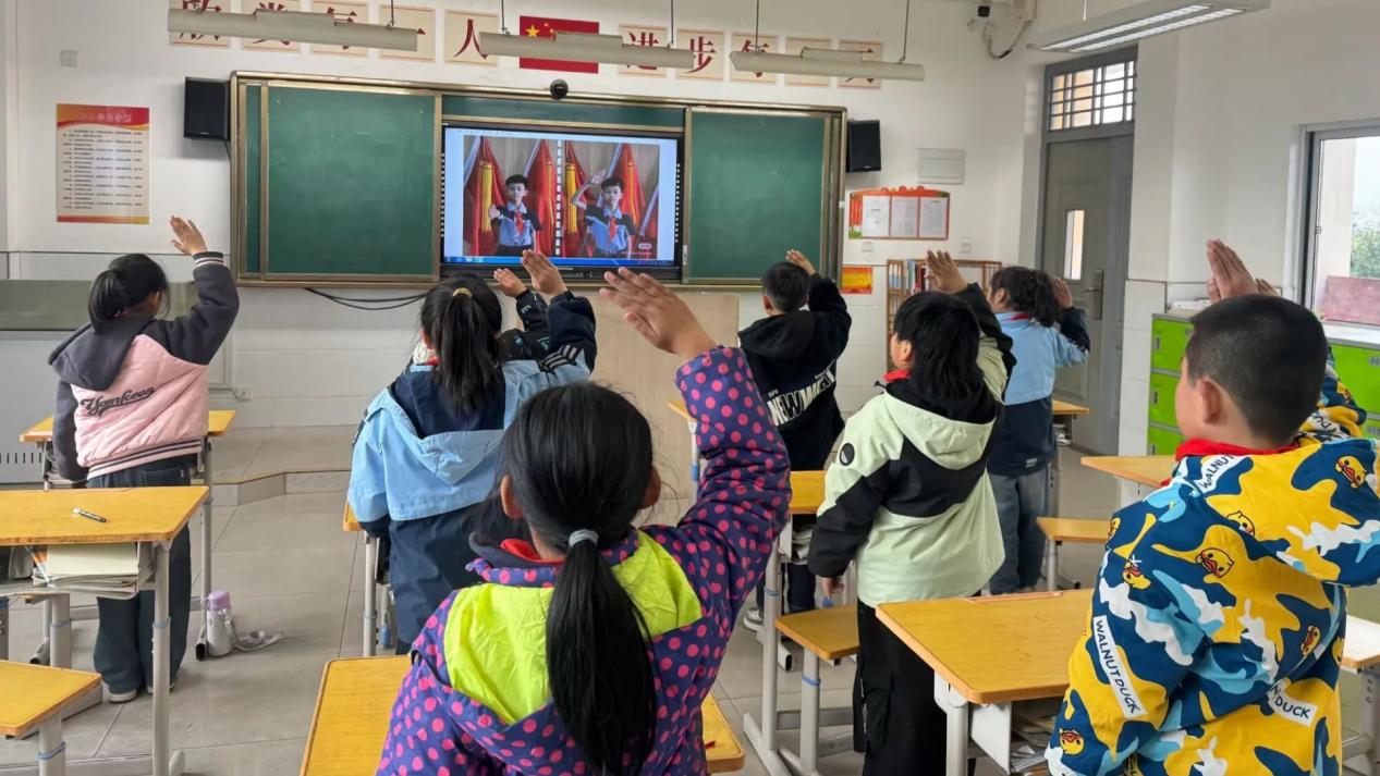 西安市灞桥区东李小学红色教育系列活动 铸魂育人育新苗