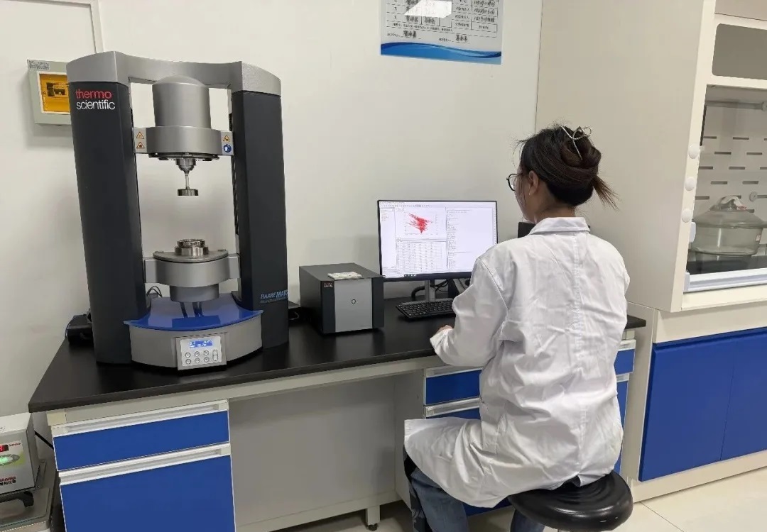 <b>延长油田公司建成“延安市难动用致密油气藏勘探开发重点实验室”</b>